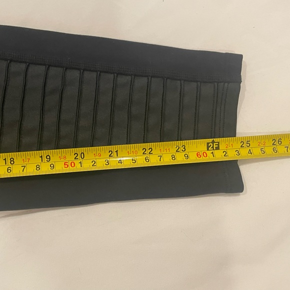 alo Moto Legging - Medium - Picture 9 of 10